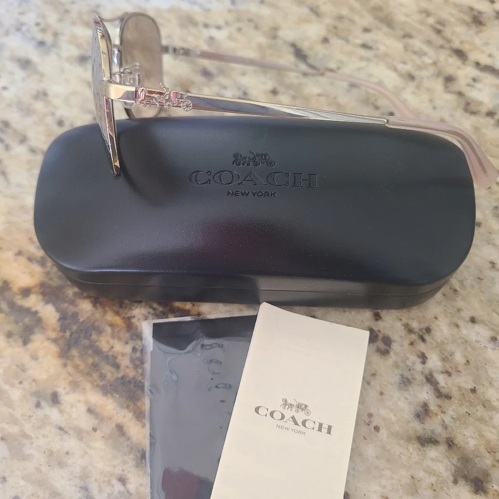 Coach Sunglasses - Picture 4 of 6